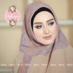 Khimar Orlin 2 by Qalisya Khimar Ceruti Kombinasi Brokat Glitter Two Tone