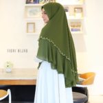 Khimar Shafiqa by Fiori Hijab Kerudung Bordir Bahan Ceruti Dior 2 Lapis